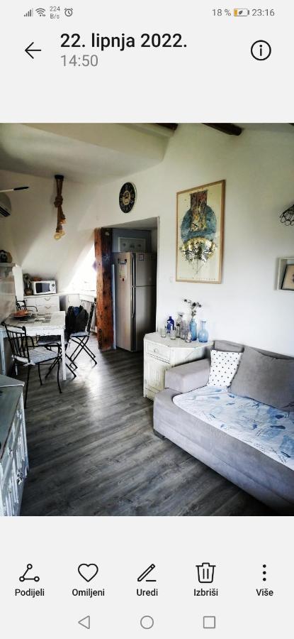 Apartment Vintage Art Split Buitenkant foto